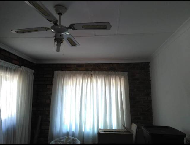 2 BEDROOM FREEHOLD TO LET IN JUKSKEI PARK